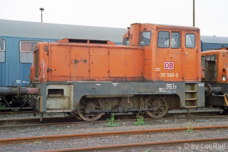 311 568